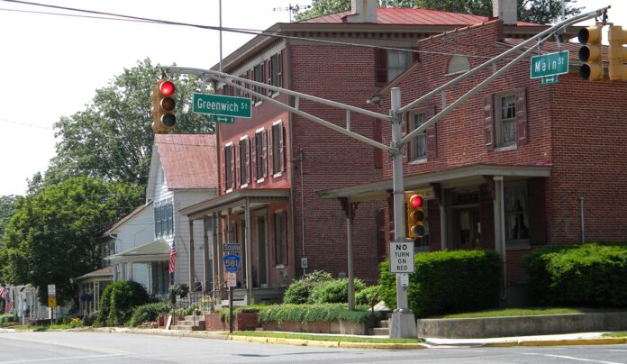 Middle of town in Alloway with a view South down Route 581 towards Quinton. Alloway Township Edition | The News of Salem County