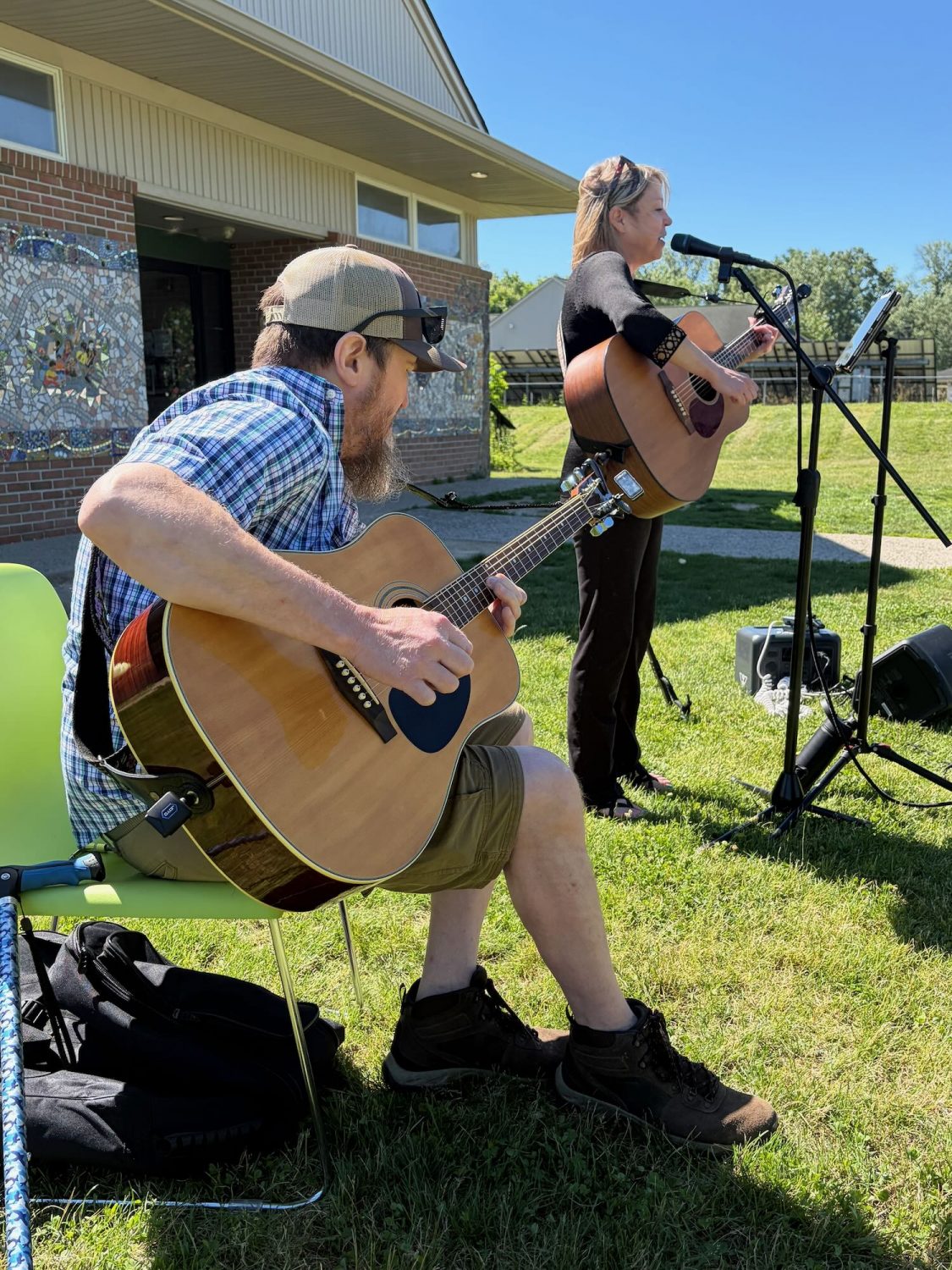 Jay Runyon and Pete Ware playing for the attendees of South jersey Arts Fest