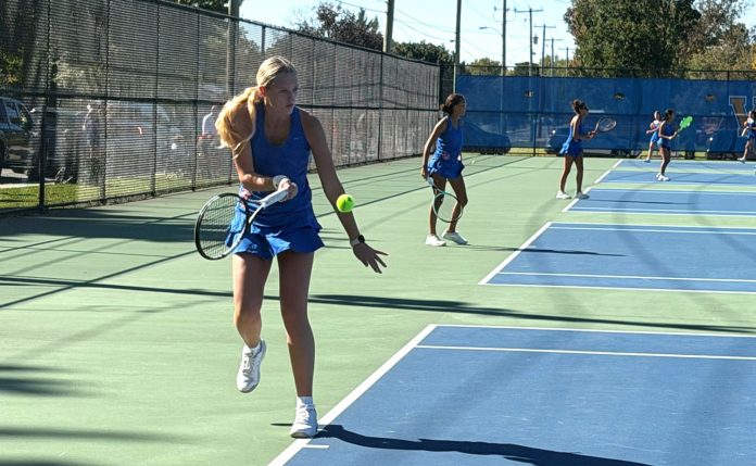 Madison LaPalomento of Woodstown playing first singles vs. Metuchen Madison LaPalomento of Woodstown playing first singles vs. Metuchen