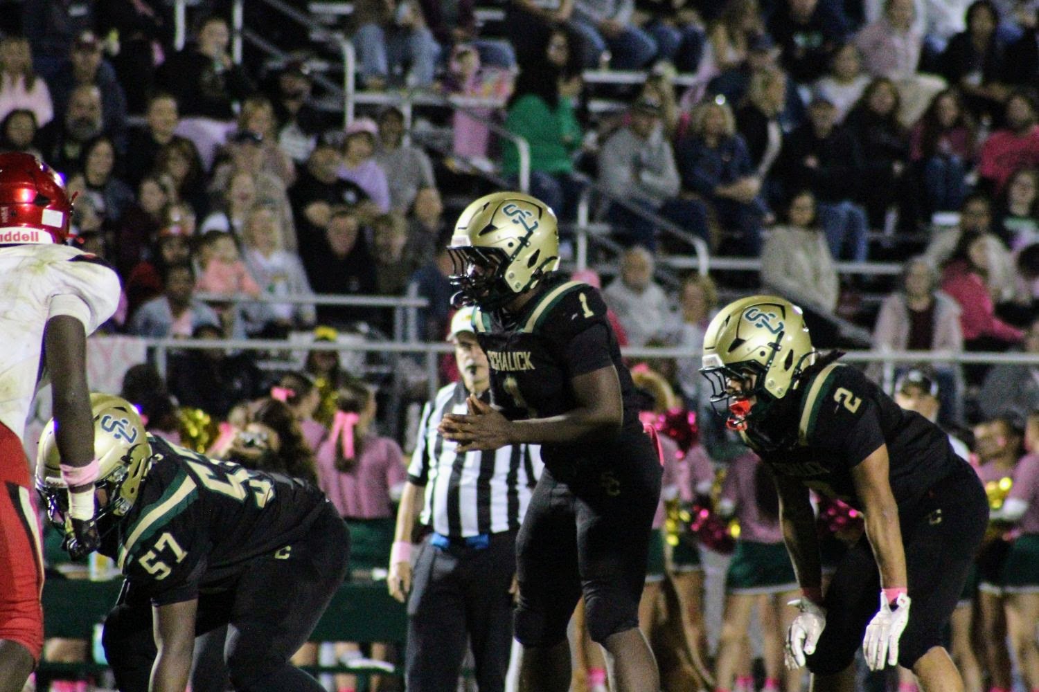 Schalick's Kenny Bartee before a snap